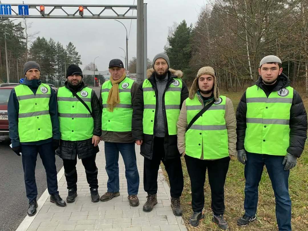 МРО в РБ совершило передачу гуманитарной помощи беженцам на белоруско-польской границе